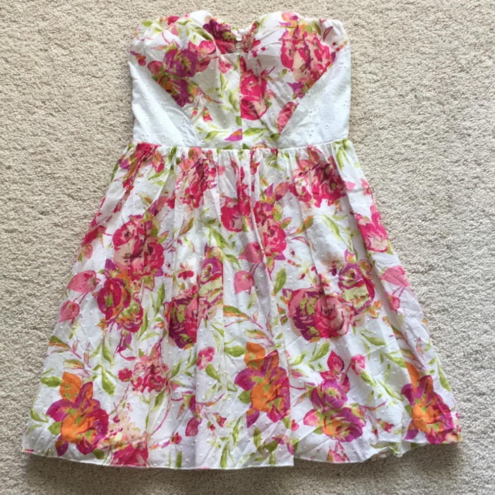 Floral spring strapless dress